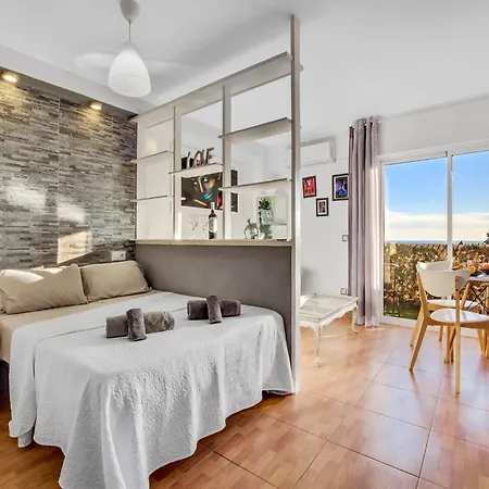 In With Sea Views Daire Torremolinos