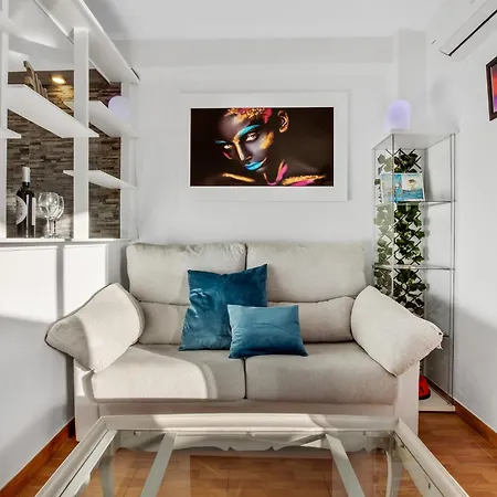 In With Sea Views Daire *